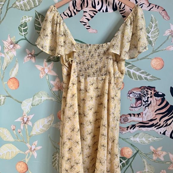 Line & Dot Jamie Mini Dress in Custard Yellow Floral, Size Medium ✨ - Picture 9 of 13